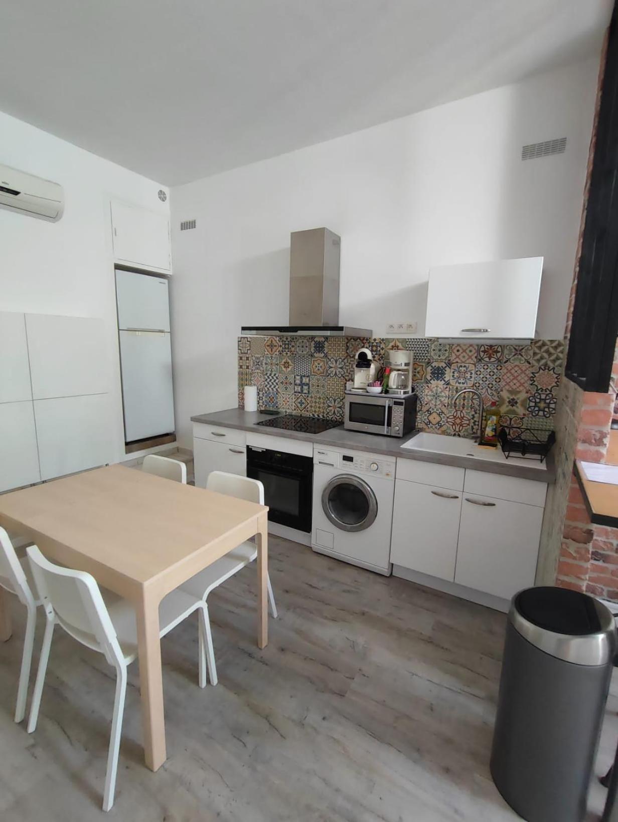 Appartement T2 48 M2 Independant Parking Public Gratuit A Proximite 贝济耶 外观 照片